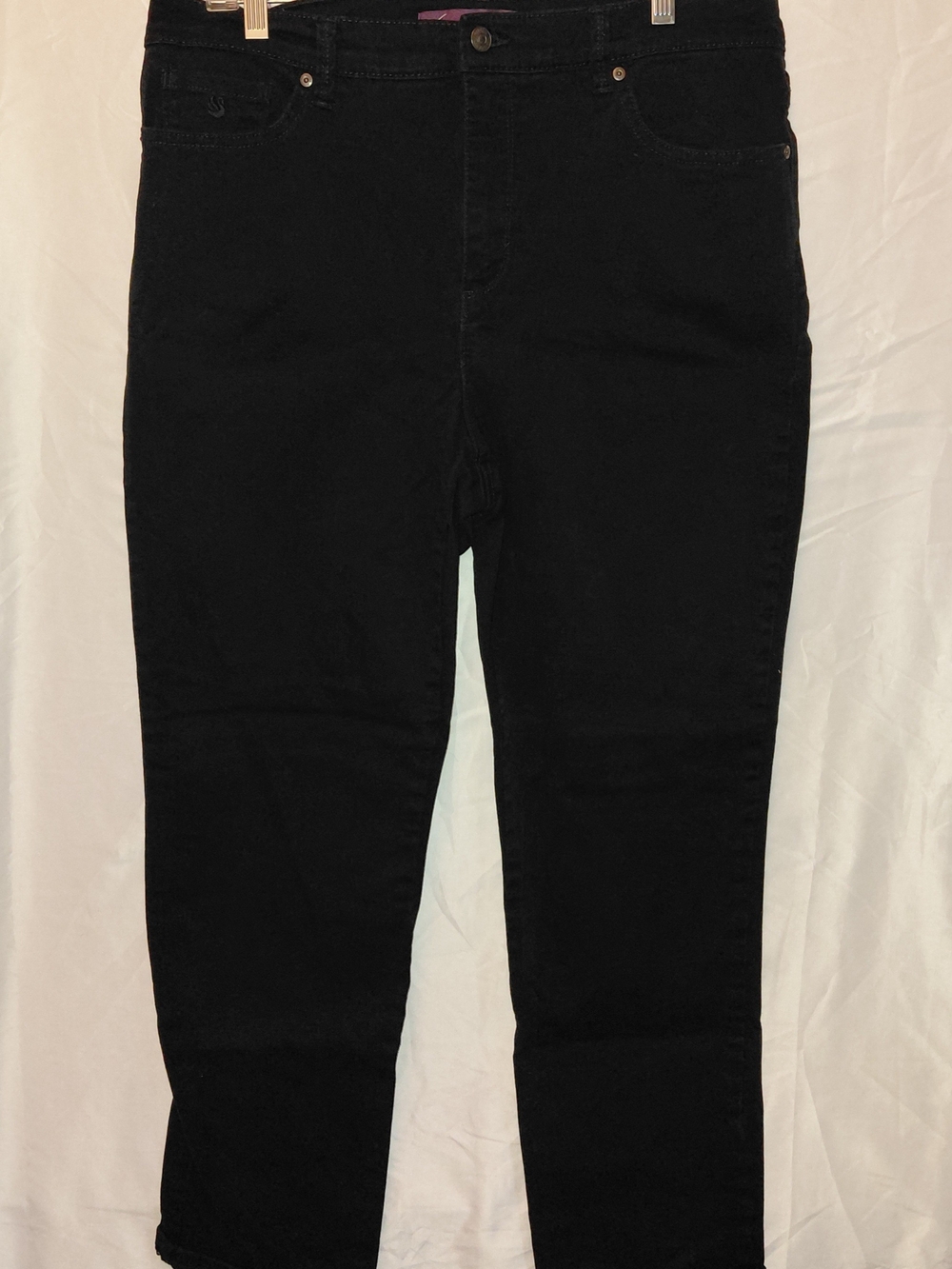 Gloria Vanderbilt Women's Slim Straight Jeans - Black